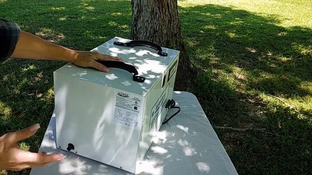 Crawl space dehumidifier unit